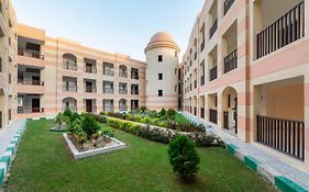 Marina City Port Ghalib Chalet